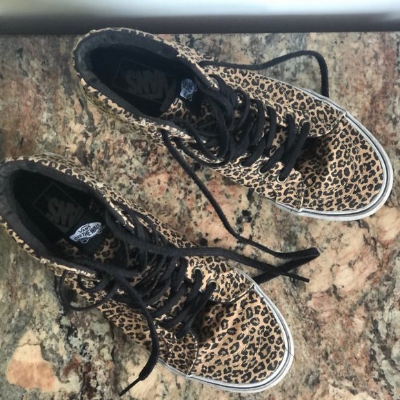 SOLD- VANS LEO canvas high top sneakers - Picture 2 of 7